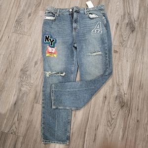 No Boundaries Applique Mom Jeans Juniors